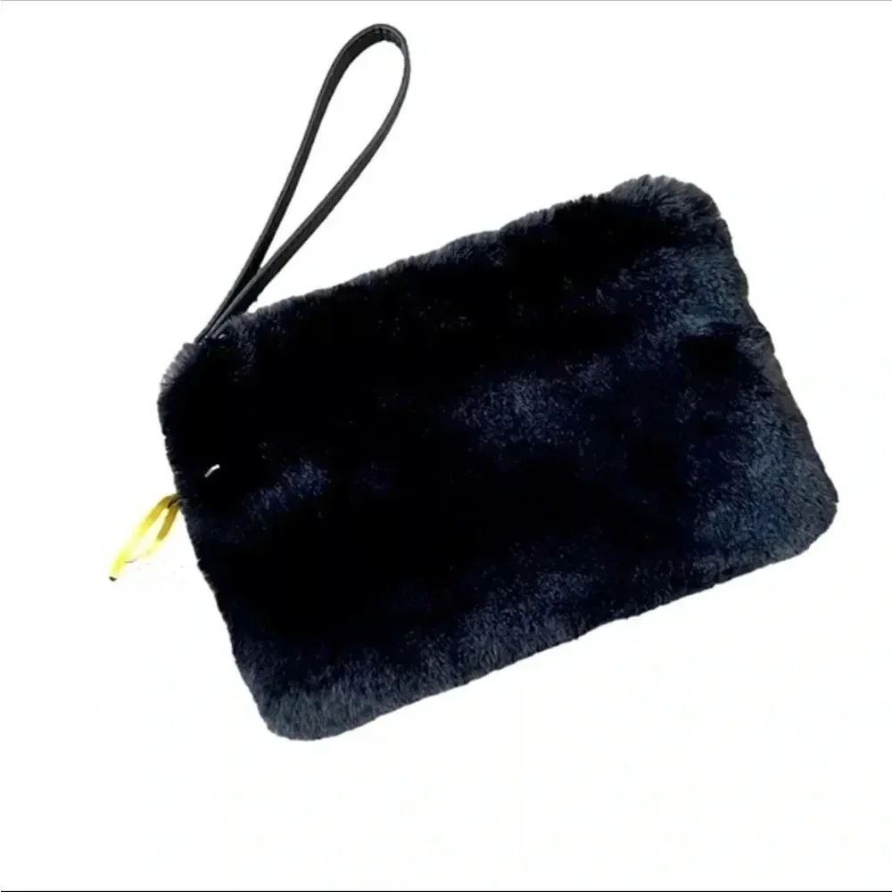 House of Harlow 1960 Black Plush Faux FurZip Wristlet Purse Bag Pinup NWT